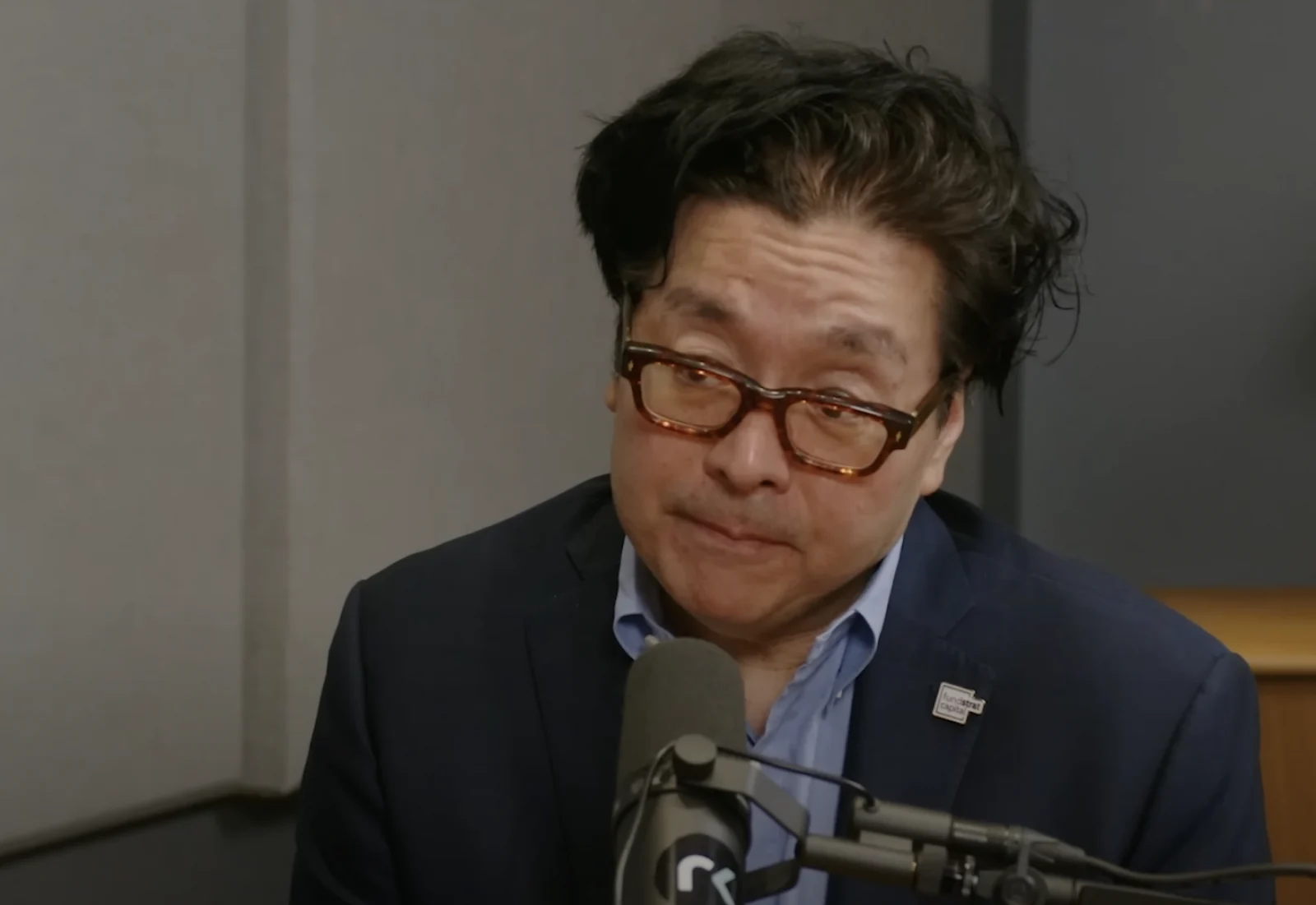 Tom Lee Warns Quantum Computers Could Crack 35% of All Bitcoin by 2028