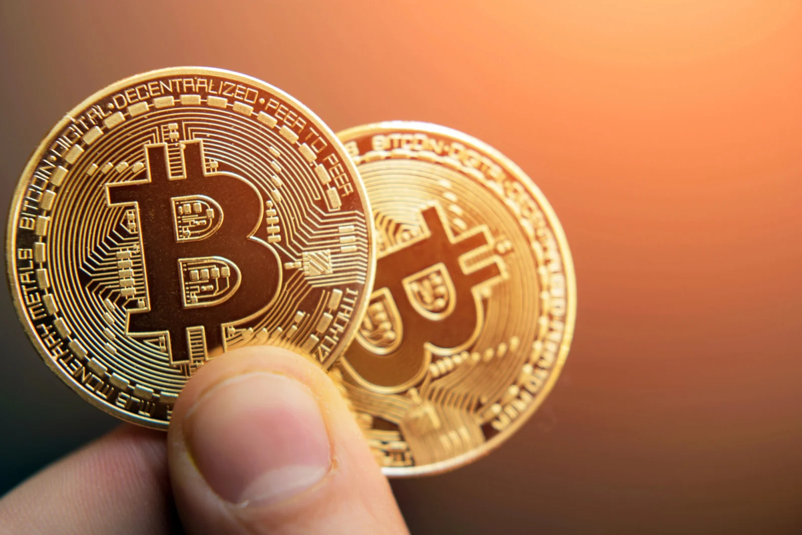 Bitcoin-Chart zeigt 'Kopf-Schulter-Muster': Warum 67.200 $ das nächste Schlüsselniveau ist