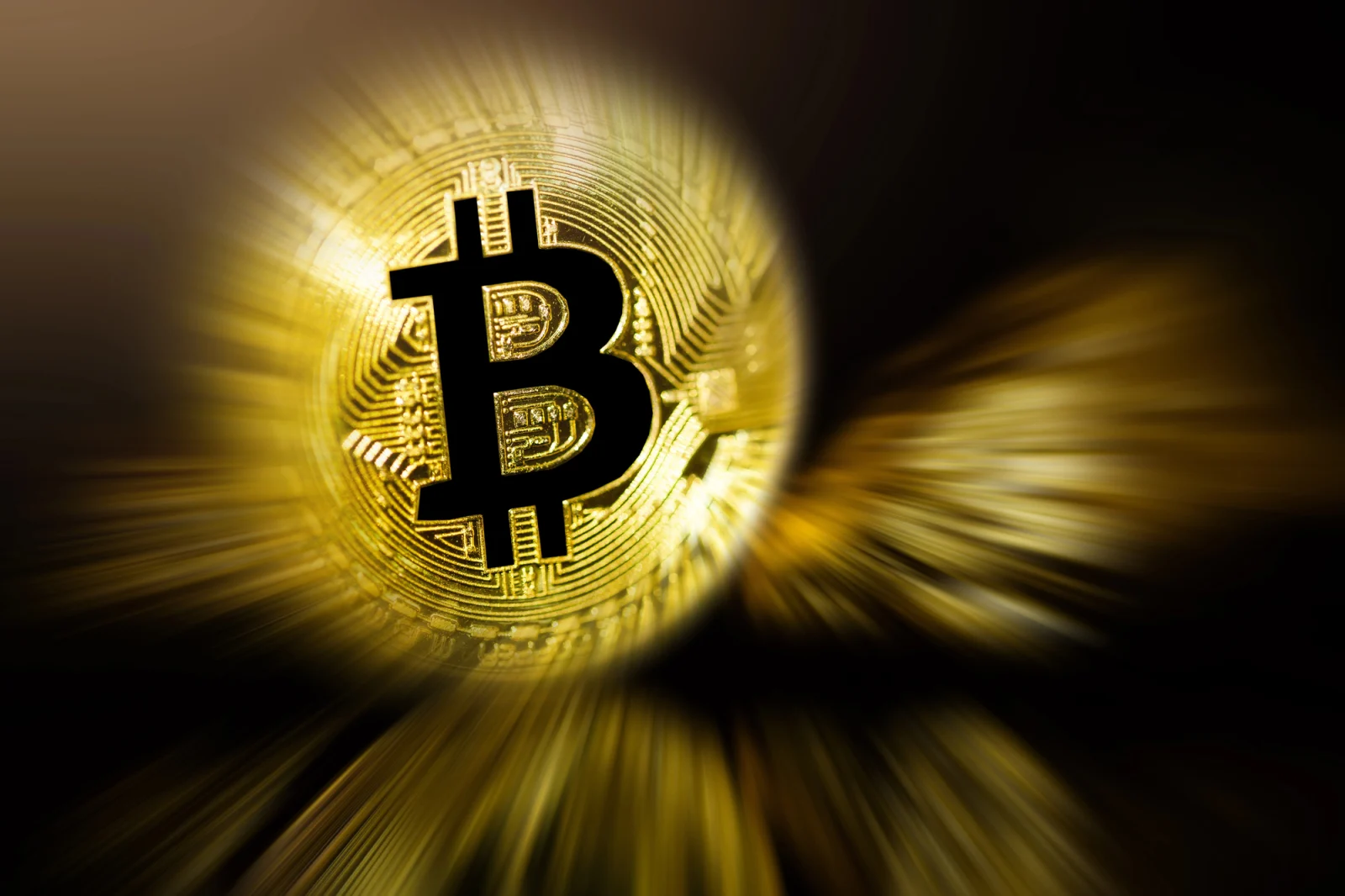 El precio de Bitcoin se dispara brevemente a 155.000 dólares por un fallo en el mercado de Bitfinex